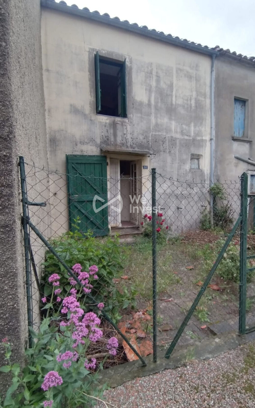 Maison de village avec cour