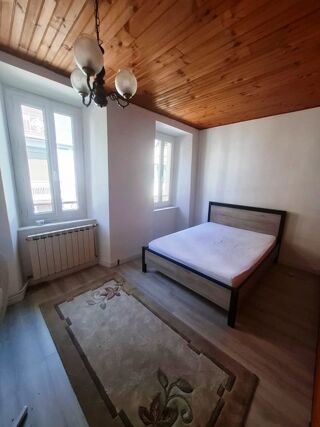  Immeuble à vendre 258 m² Cierp-gaud