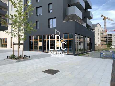 Angers Nord - Local commercial 267 m&sup2; &agrave; louer 3115 49100 Angers