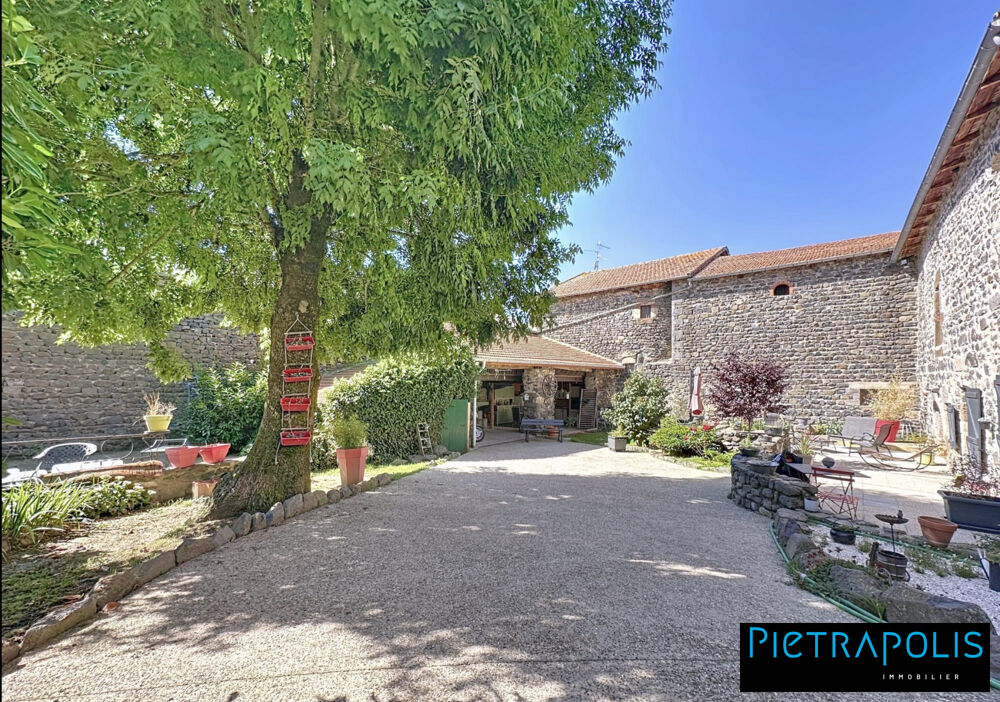 Maison de caractère de 278m2 m2, +500m2 de cours intérieure, 3