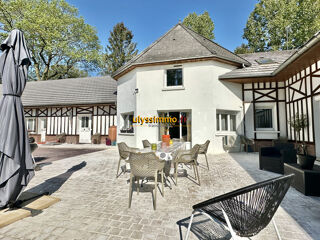  Maison � vendre 15 + pi�ces 518 m�