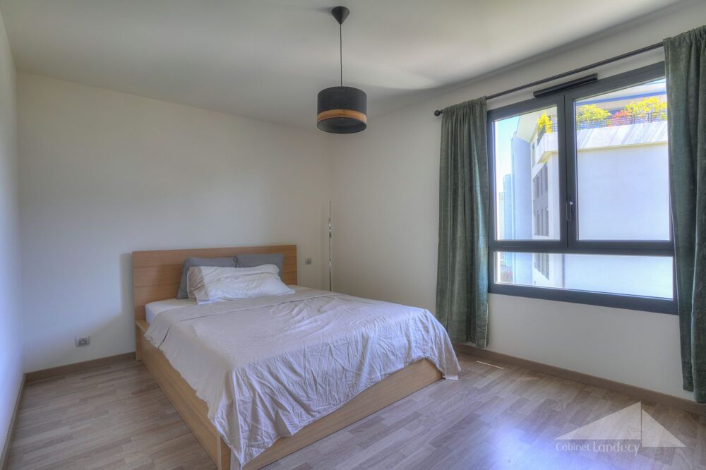� vendre  Appartement Saint-Genis-Pouilly (01630)