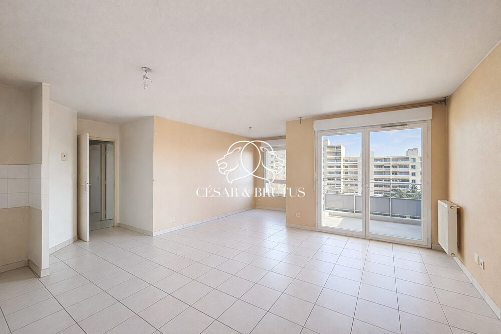 Appartement avec balcon et garage