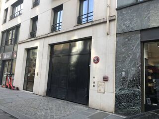  Parking / Garage à louer 12 m²