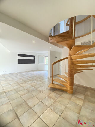  Appartement  vendre 1 pice 120 m