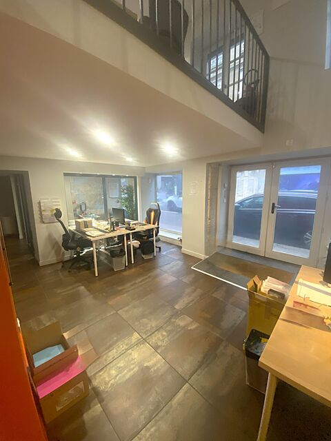 LOCAL COMMERCIAL TRES BON EMPLACEMENT 250000 69400 Villefranche-sur-saône