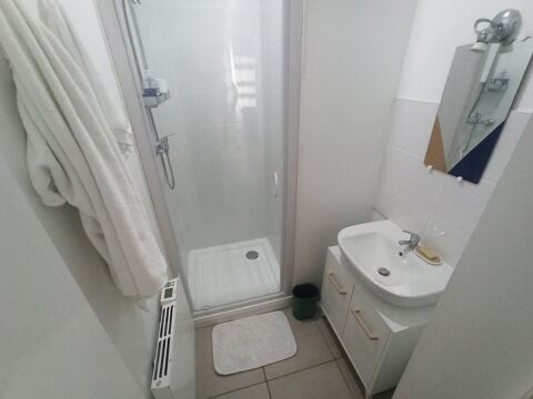   IMMEUBLE (RESTAU & CHA. D'HÔTES) Proche Limoges 