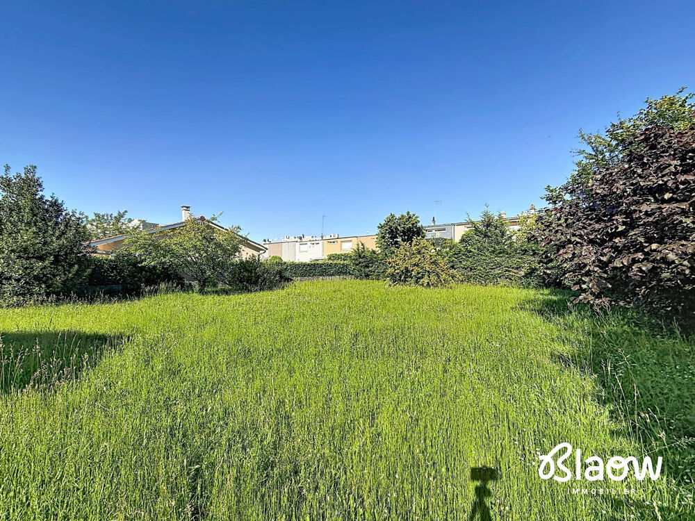 Vente Terrain Terrain à vendre à Meyzieu Meyzieu