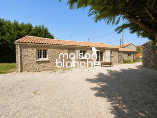  Maison à louer 3 pièces 101 m²