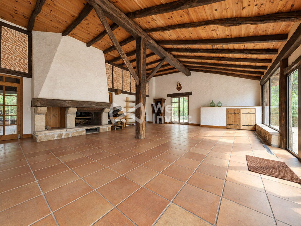 à vendre  Maison Saint-Pée-sur-Nivelle (64310)