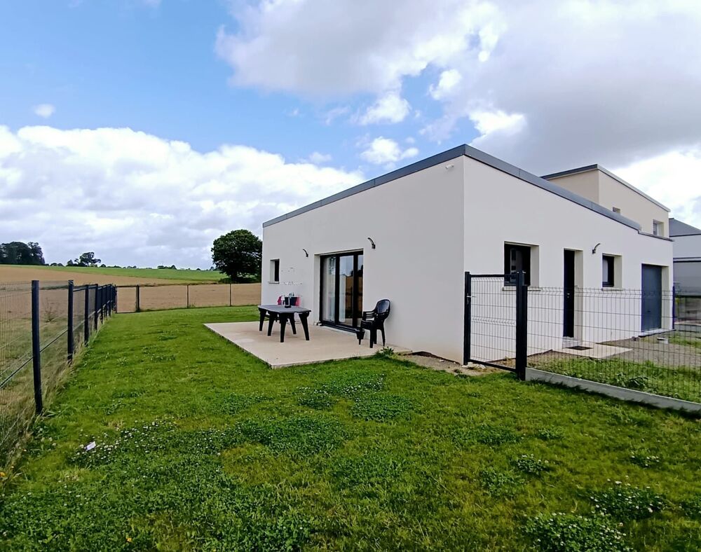 Maison 4 pièces 73 m² · à La Chapelle du Lou du Lac · 73 m² · 249 900 €