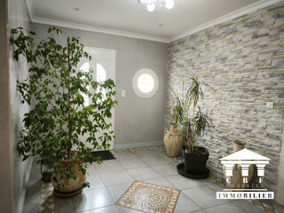  Maison à vendre 8 pièces 225 m²