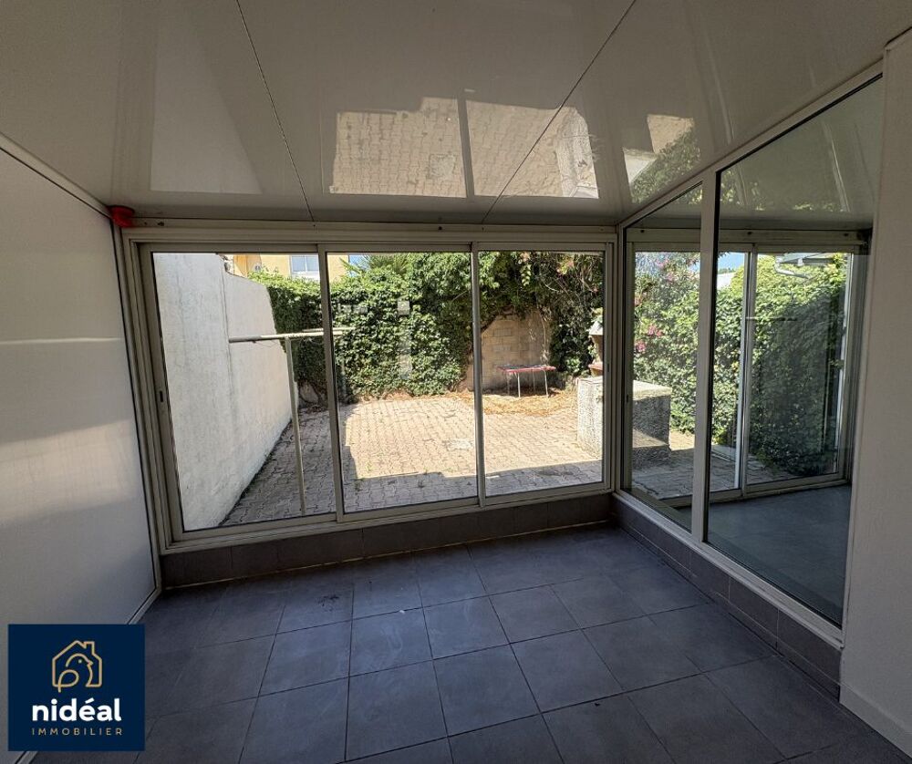 Rare  Maison de ville 85,6 m², 4 chambres, 2 cours et 194 m?