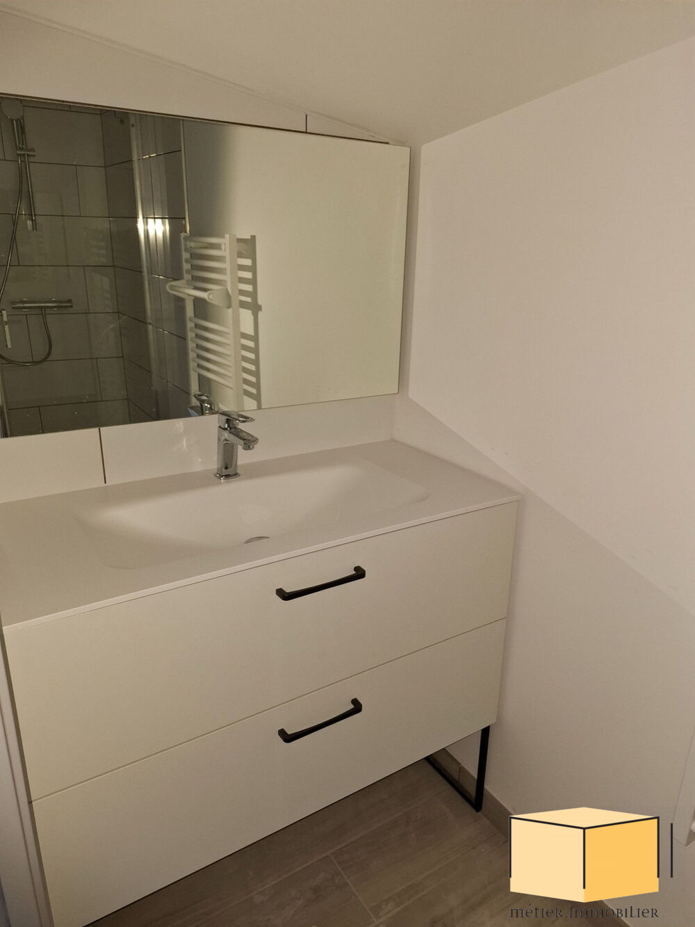Location Appartement 2 pièces à BELLEY (01300) Belley