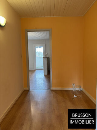  Appartement à louer 3 pièces 58 m²