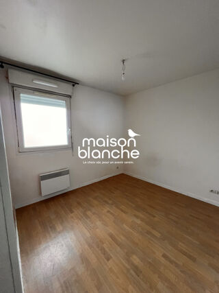  Appartement à louer 2 pièces 39 m²