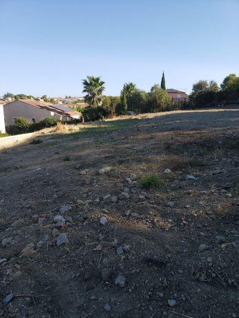   Terrain constructible viabilisé 