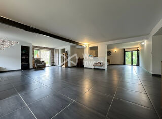 Maison à vendre 6 pièces 305 m²