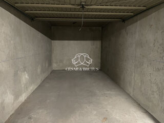  Parking / Garage � vendre 13 m�