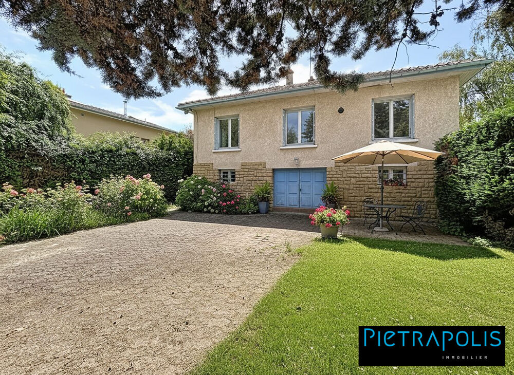Vente Maison Maison familiale 6 pièces de 230 m² au sol, 99 m² carrez sur Francheville