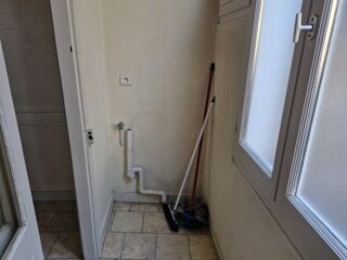  Appartement à louer 2 pièces 84 m²