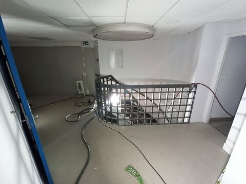   BUREAUX / COMMERCE / AGENCE 160 m² 