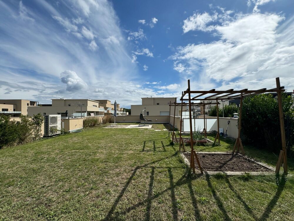 à vendre  Appartement Ferney-Voltaire (01210)