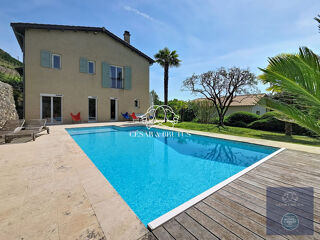  Maison � vendre 8 pi�ces 226 m�