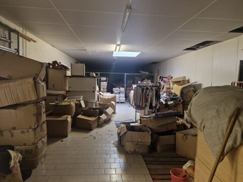   Location d'un grand local commercial ! 