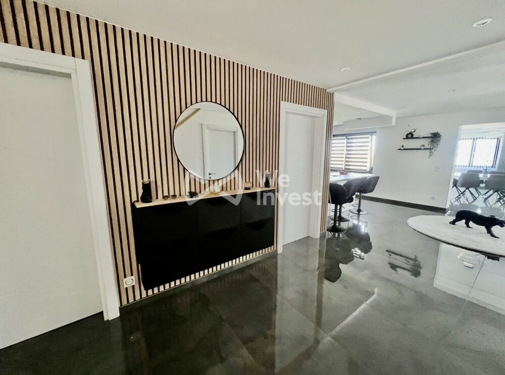 Magnifique maison entièrement rénovée de 221 m² sur un terra