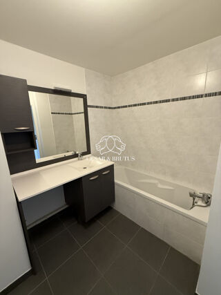  Appartement  vendre 2 pices 42 m