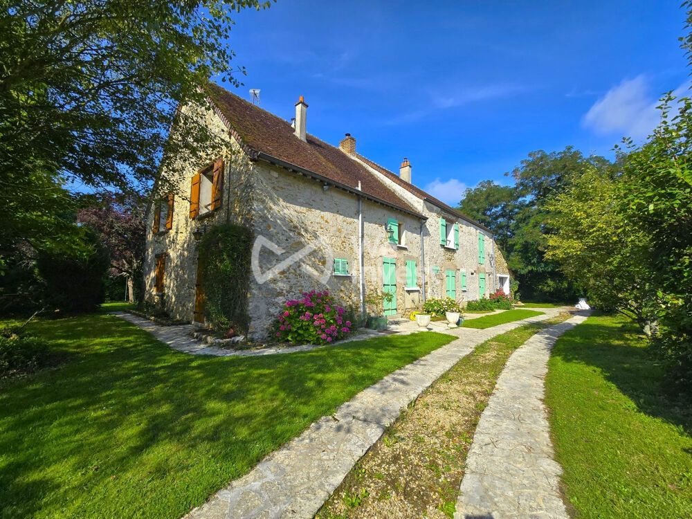 GROS POTENTIEL - BRIARDE sur terrain de 4330m² - 3 chambres -