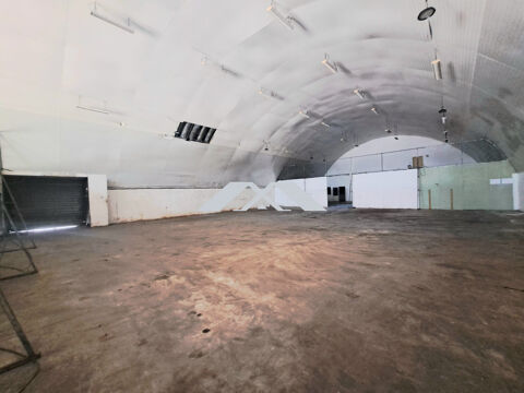   Entrepôt 568 m² – Filière Agro-Économique – Zone Pierref 