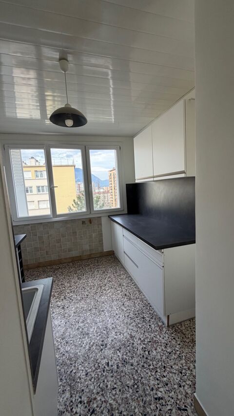  Appartement � louer 4 pi�ces 66 m�