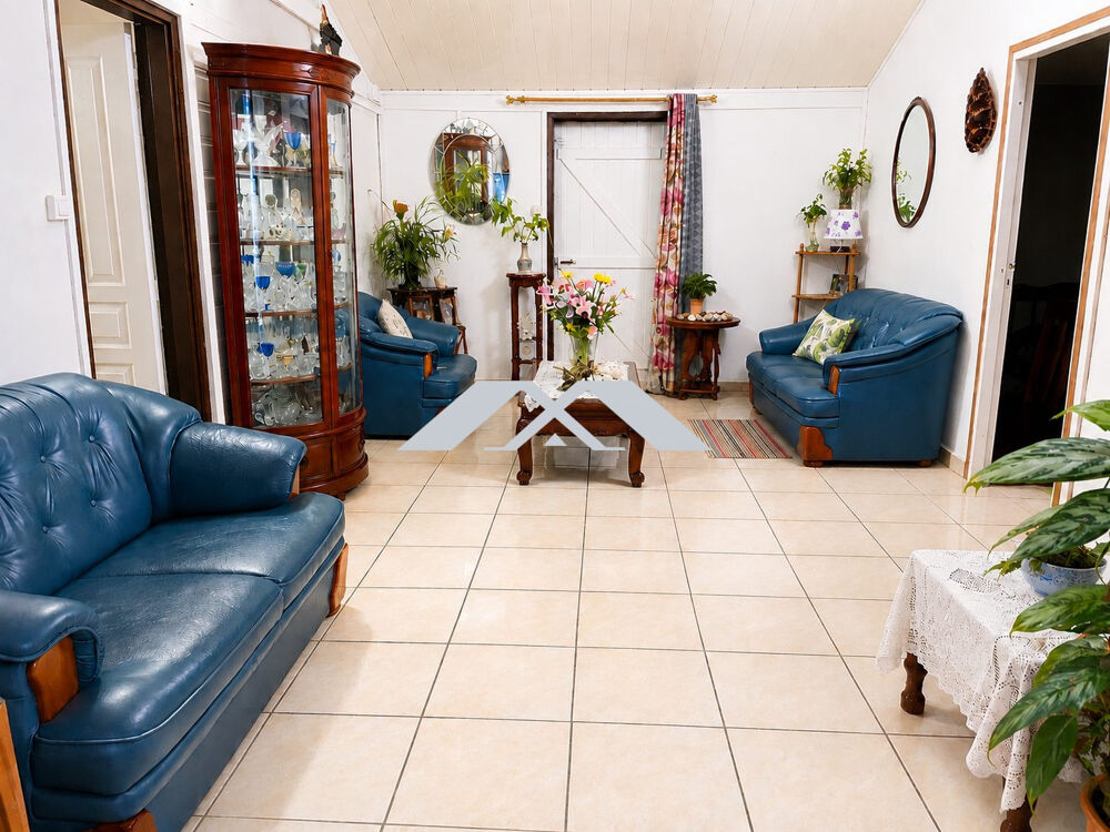Maison familiale Bourbon Bois à Saint-Benoît  Charme et con