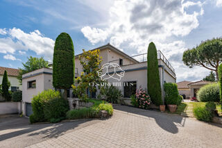  Maison � vendre 8 pi�ces 301 m�