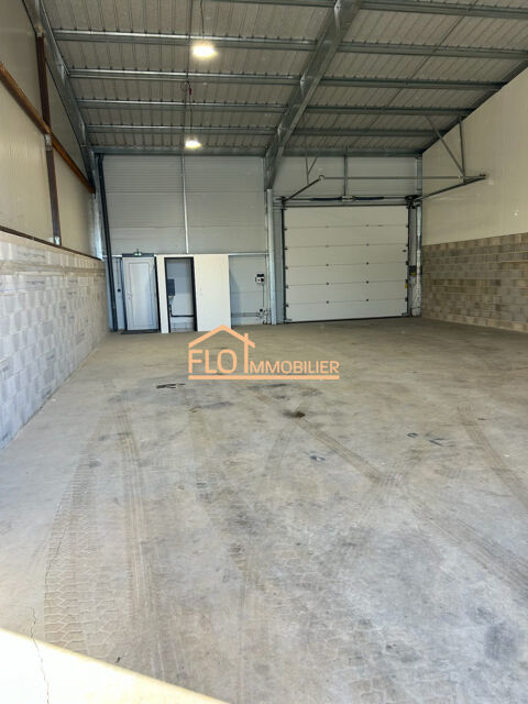 Immeuble &agrave; louer Florensac 1000 34510 Florensac