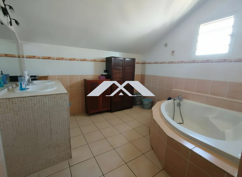 Maison individuelle 110 m² avec terrasse et jardin  Quartier