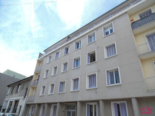  Appartement à louer 5 pièces 76 m²