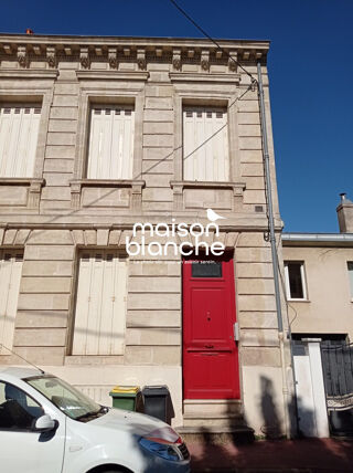  Appartement à louer 3 pièces 64 m²