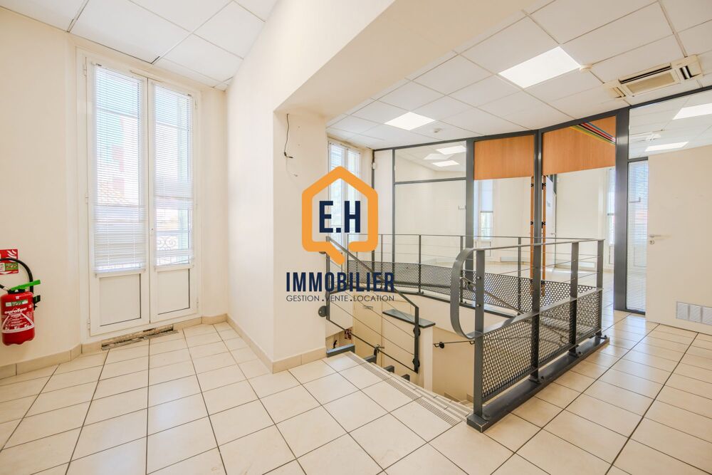   Bureaux à louer – Quartier Gare à Hyères Hyères