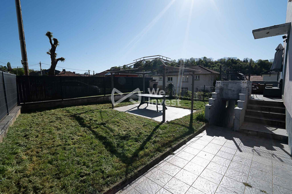 Maison mitoyenne rénovée  83 m²  3 chambres  Jardin