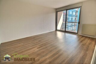  Appartement à louer 3 pièces 69 m²