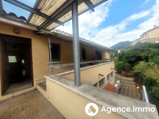  Immeuble à vendre 553 m²