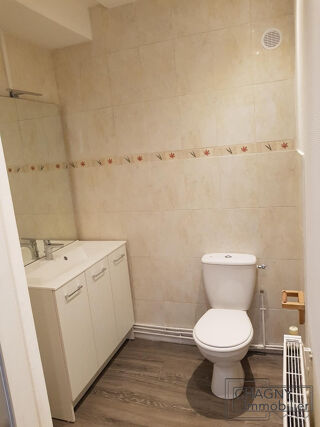  Appartement à louer 3 pièces 70 m²
