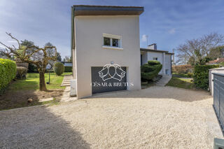  Maison � vendre 8 pi�ces 321 m�