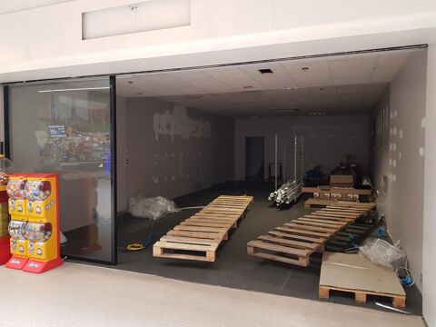   A vendre Local Commercial - Centre Commercial 