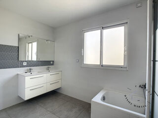  Maison à louer 5 pièces 123 m²