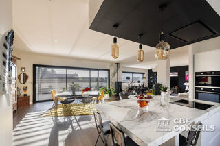  Maison � vendre 7 pi�ces 247 m�