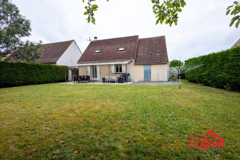 Maison individuelle 5 pièces 4 ch - 800 m² terrain - ROZAY EN